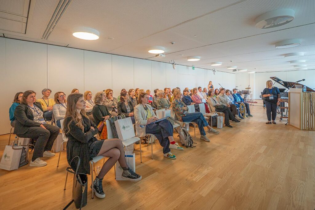 skrivni-svet-avtizma-2026-8